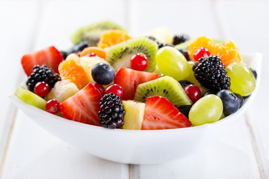 סלט פירות בתפריט הדיאטה המועדף